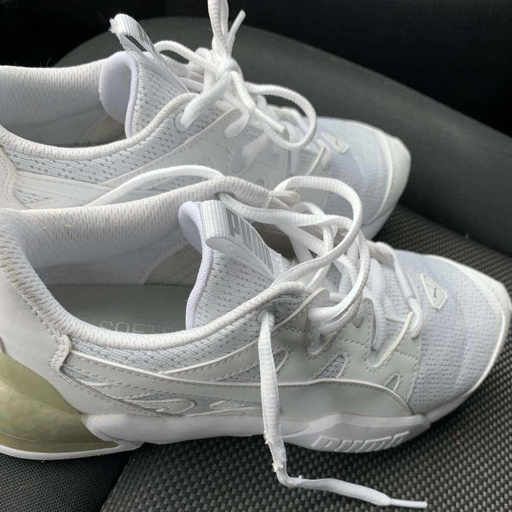 Puma 8 - Picture 2 of 5